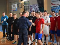 Komendant Miejski Policji w Opolu gratuluje zawodnikom.