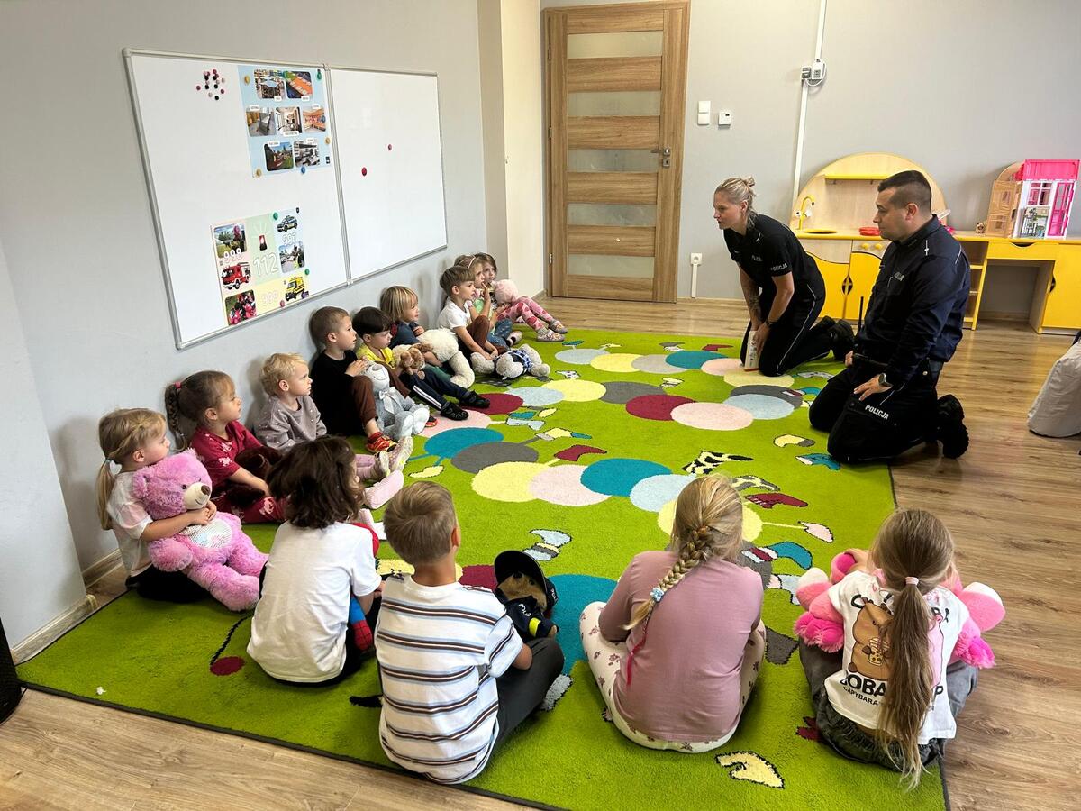 zdjęcie:słuzby w przedszkolu