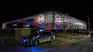 policjanci w trakcie zabezpieczenia meczu