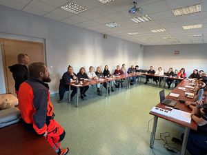 uczestnicy ćwiczeń w trakcie zajęć