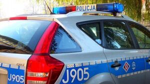 Radiowóz policyjny oznakowany