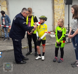 asp. sztab. Maciej Kędra podczas przeprowadzania konkursu na Górze Świętej Anny