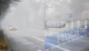 pojazd nadjeżdżający we mgle