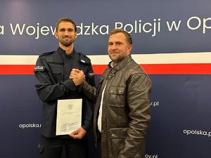 Zdjęcie przedstawia policjantów podczas ślubowania.